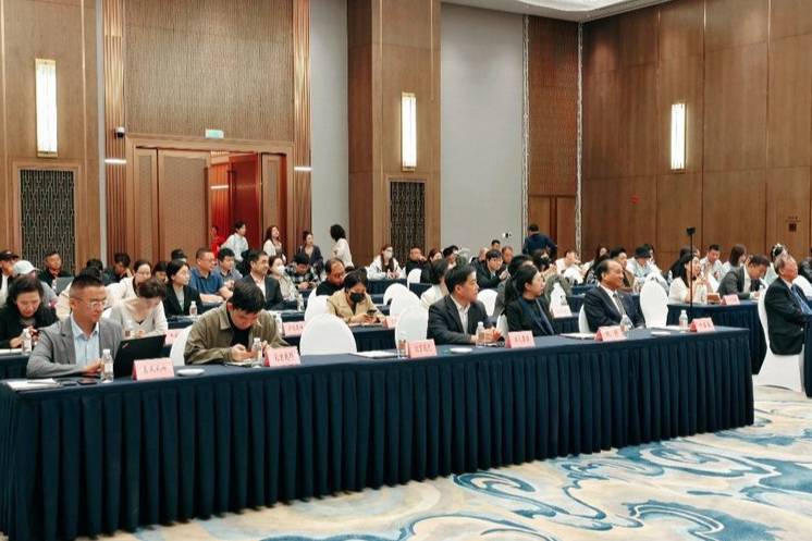 2025中國（上海）智能與新能源汽車峰會熱議行業(yè)大勢