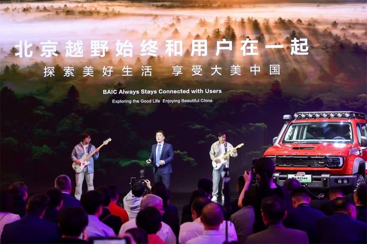 周鴻祎喜提BJ40增程赤兔版,北京越野董事長又唱嗨了