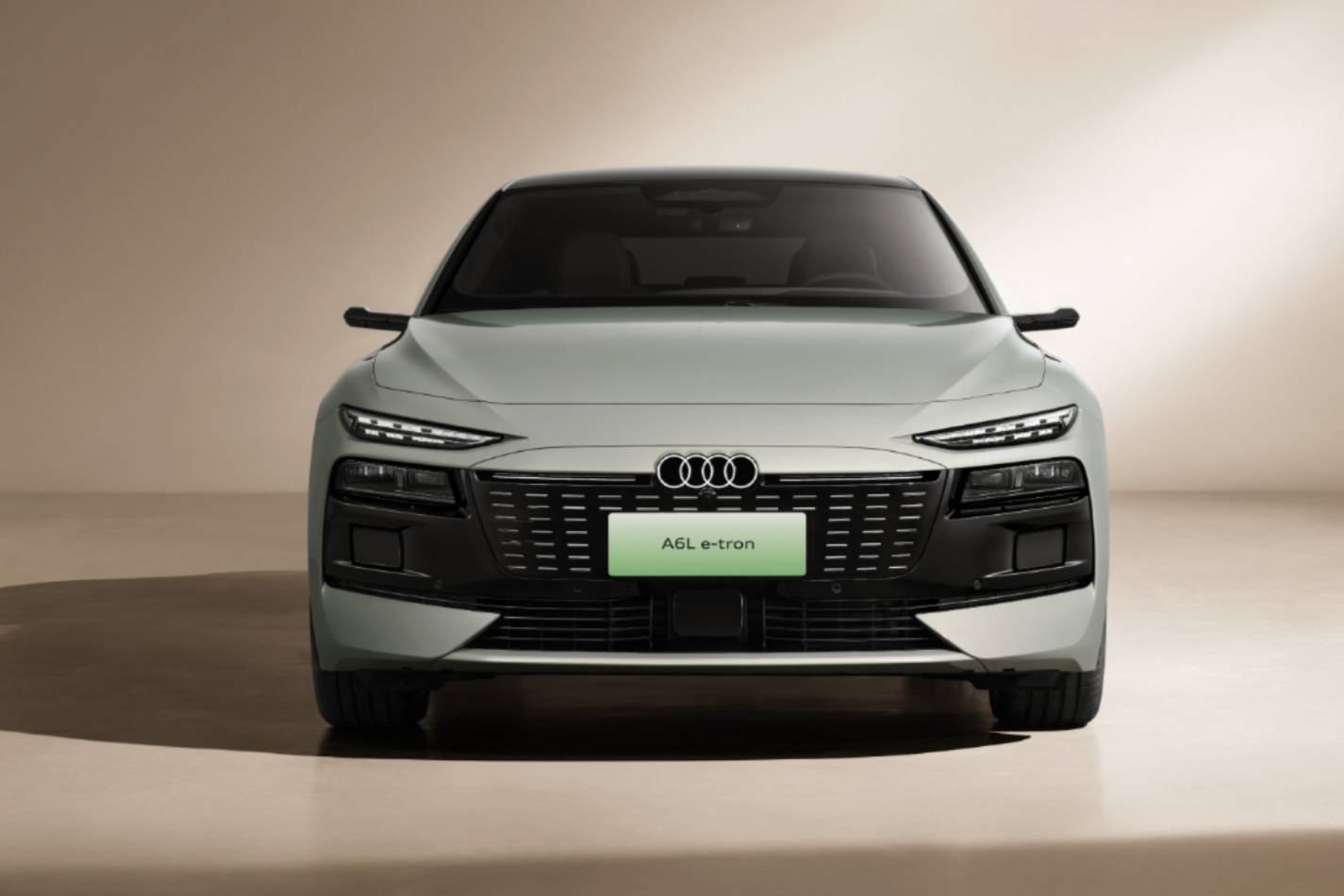 上海車展的奧迪A6L e-tron：帶來行政座椅的奢華之旅