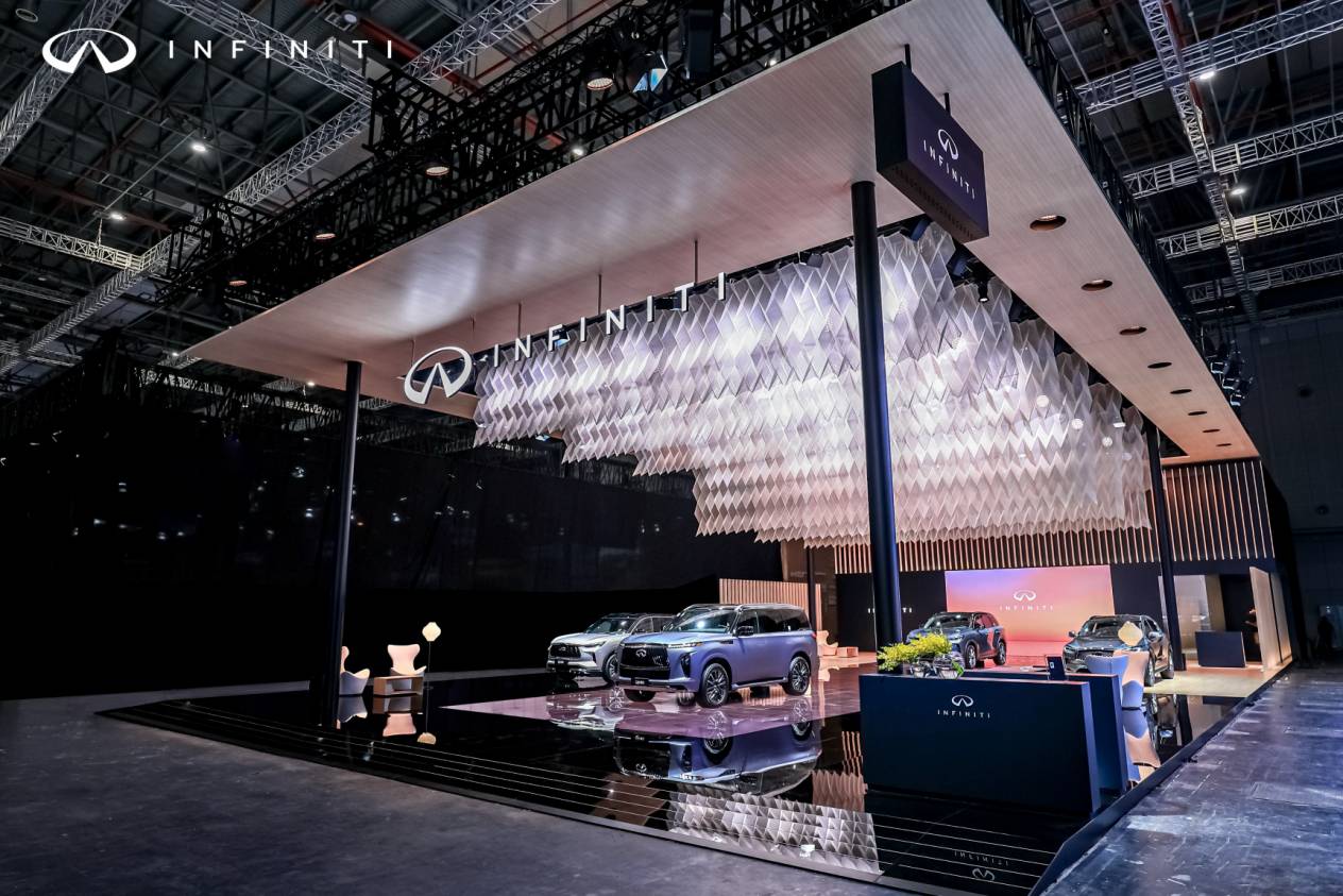 英菲尼迪旗舰车型QX80亮相上海车展