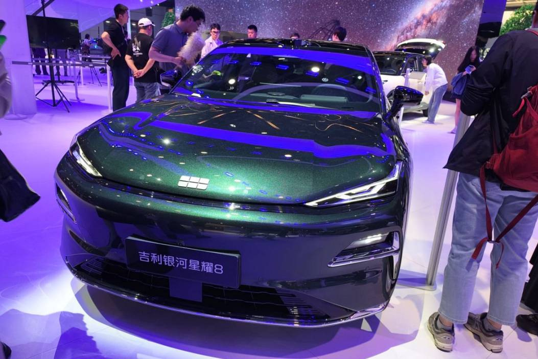星耀8上海車展新增2個全新版本,預售定價低至13.38萬!