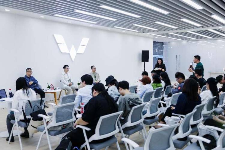 品牌向上≠價格向上：五菱的“人民經濟學”