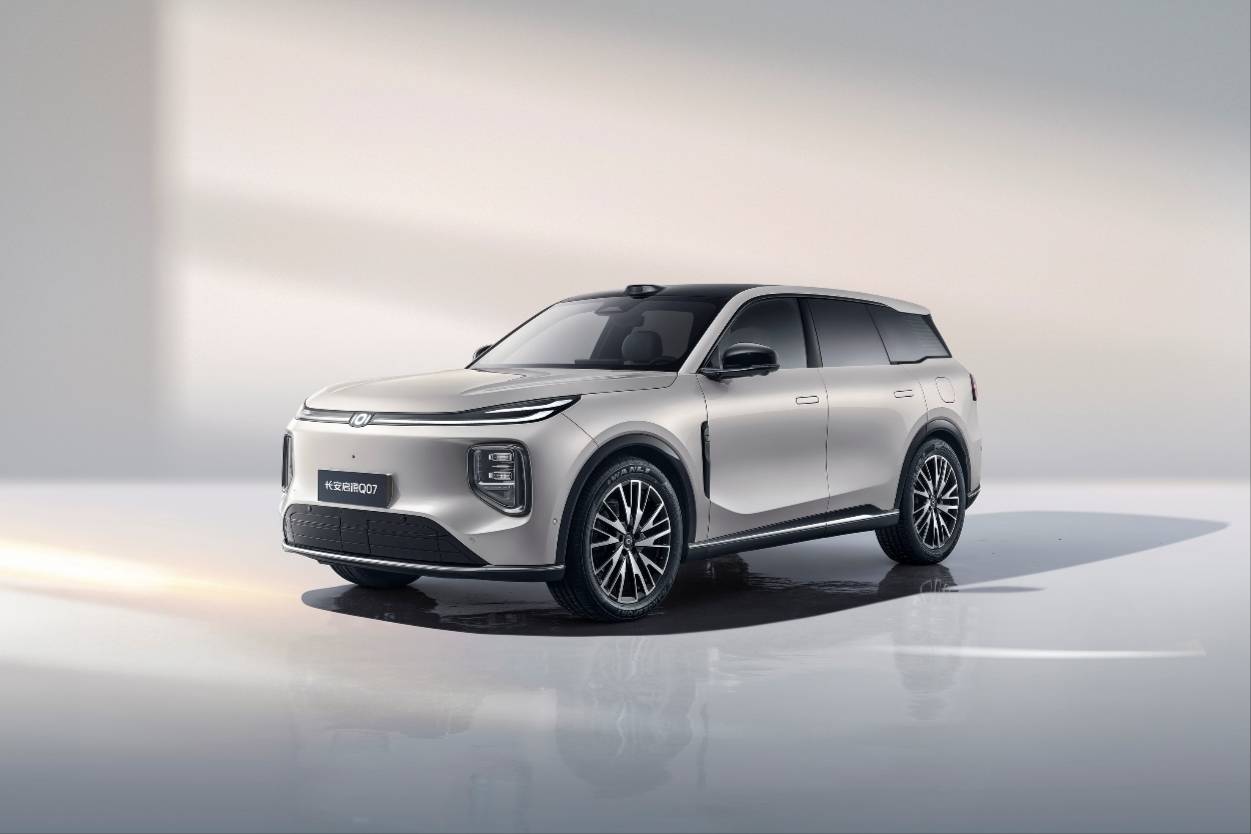 三大計劃收獲季，上海車展再啟新程，長安汽車邁入轉(zhuǎn)型新階段