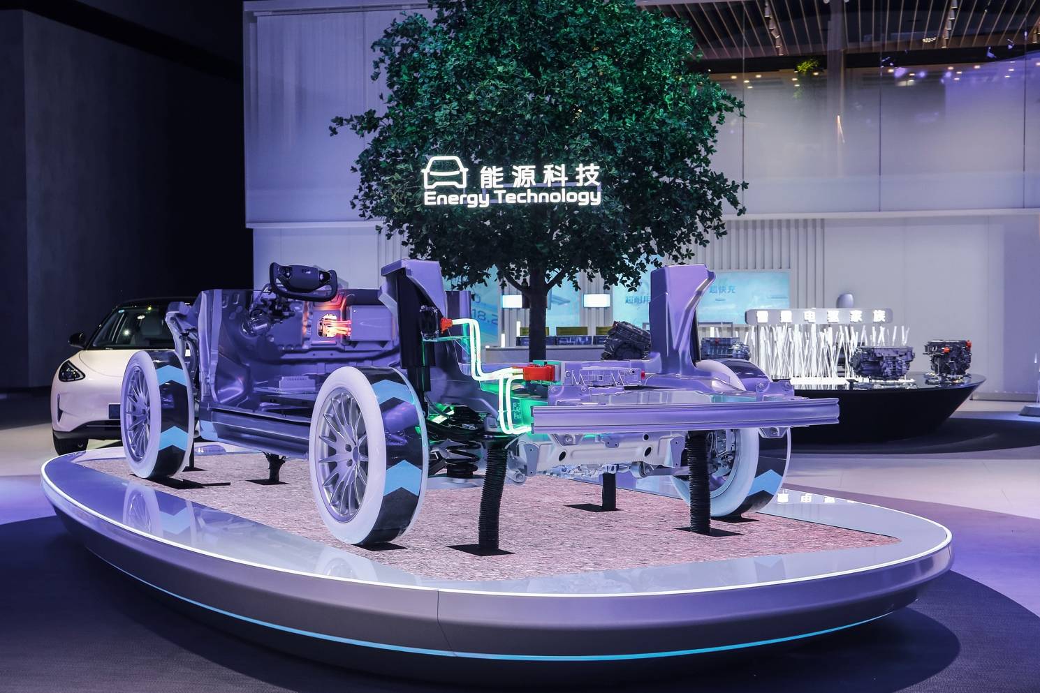吉利汽車披露2024ESG報告，多項權威榜單奪冠塑典范