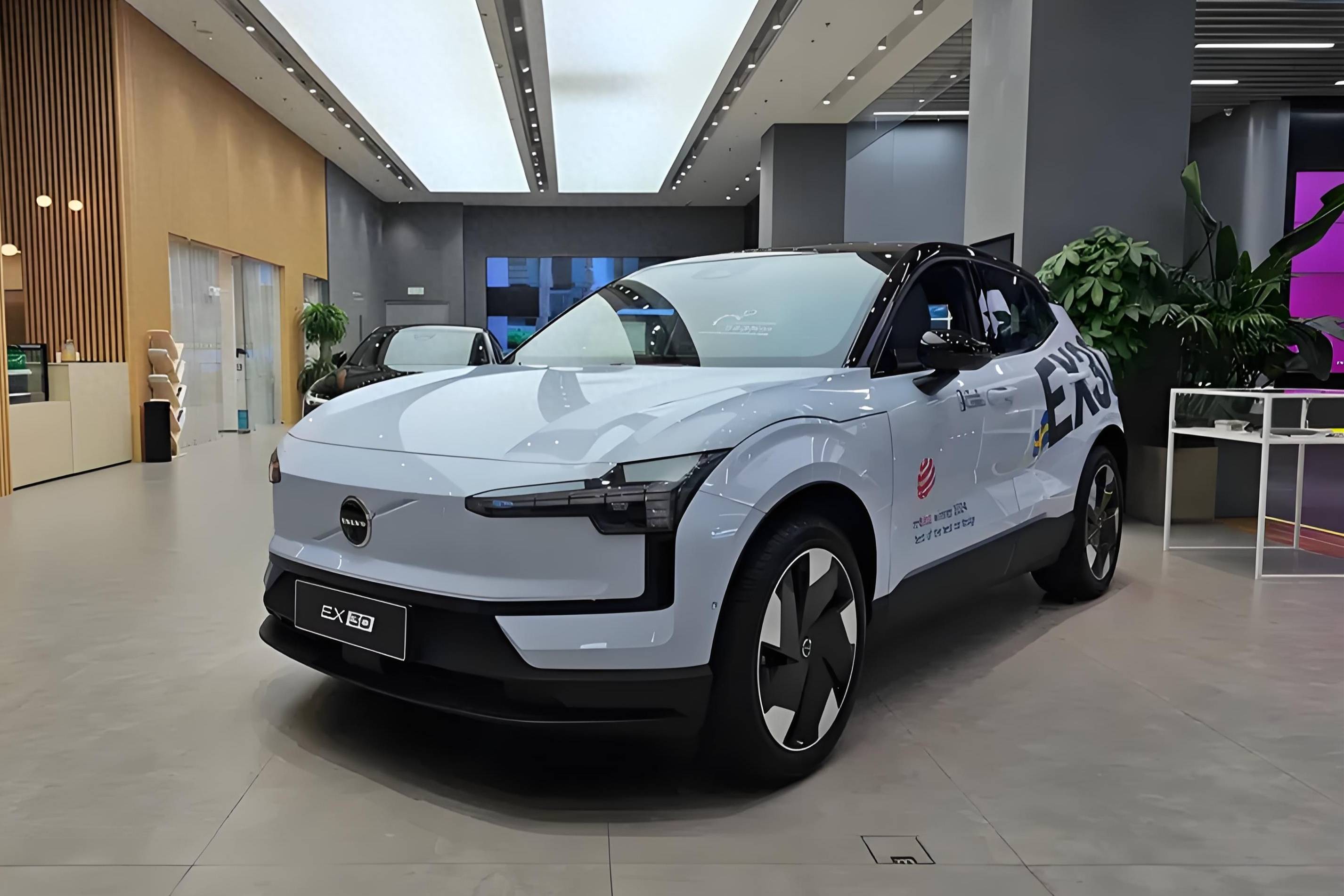 泊車便捷，加速不暈，選擇沃爾沃EX30后，徹底改變了我的生活