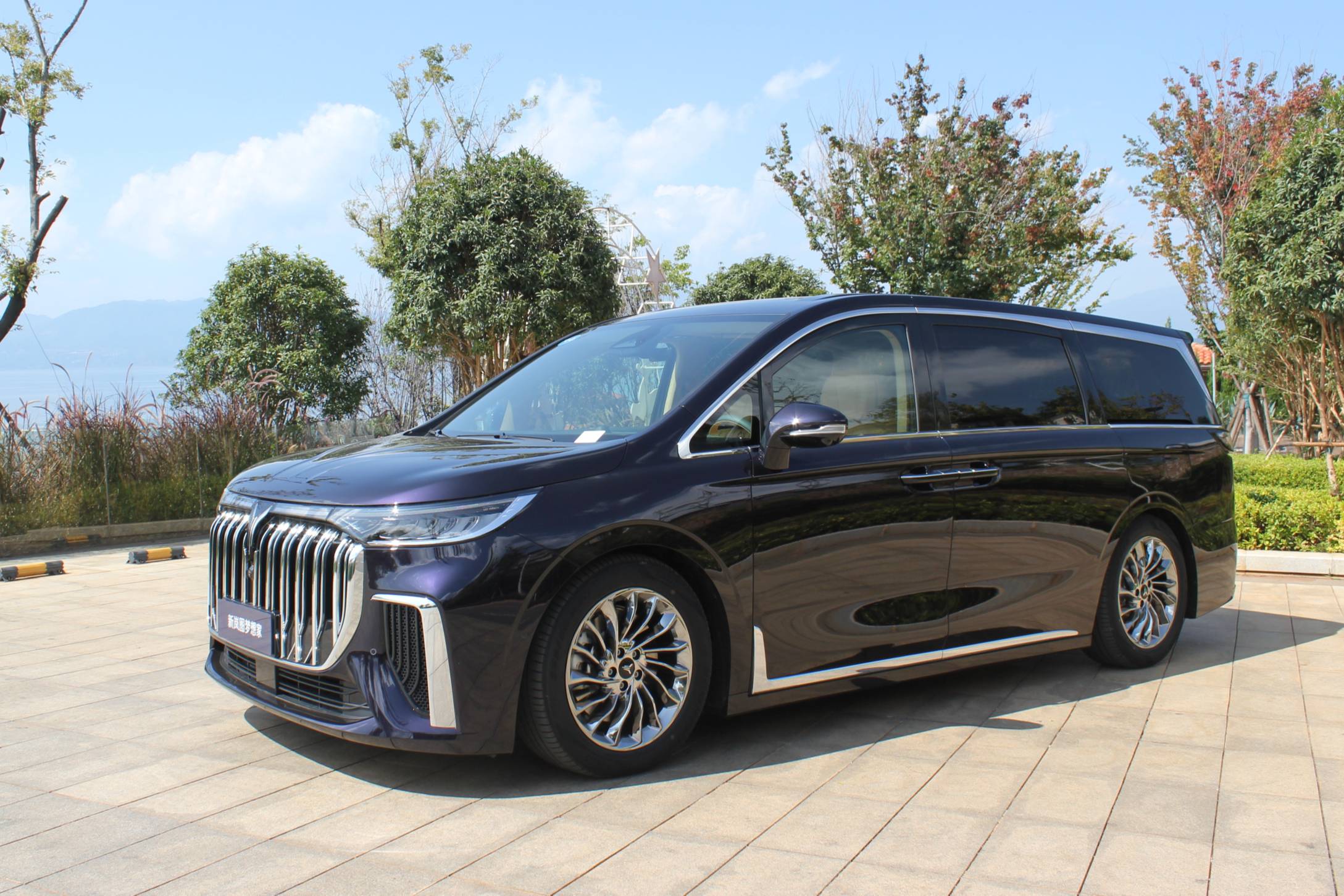 2025七座MPV車型推薦:五款熱門車型全方位測評