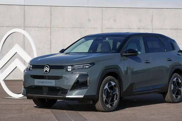 【E汽車】全新雪鐵龍C5 AIRCROSS亮相