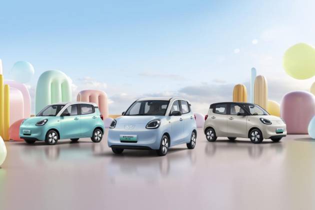 五菱宏光MINIEV和吉利熊猫对比，代步车2.0谁更胜一筹？