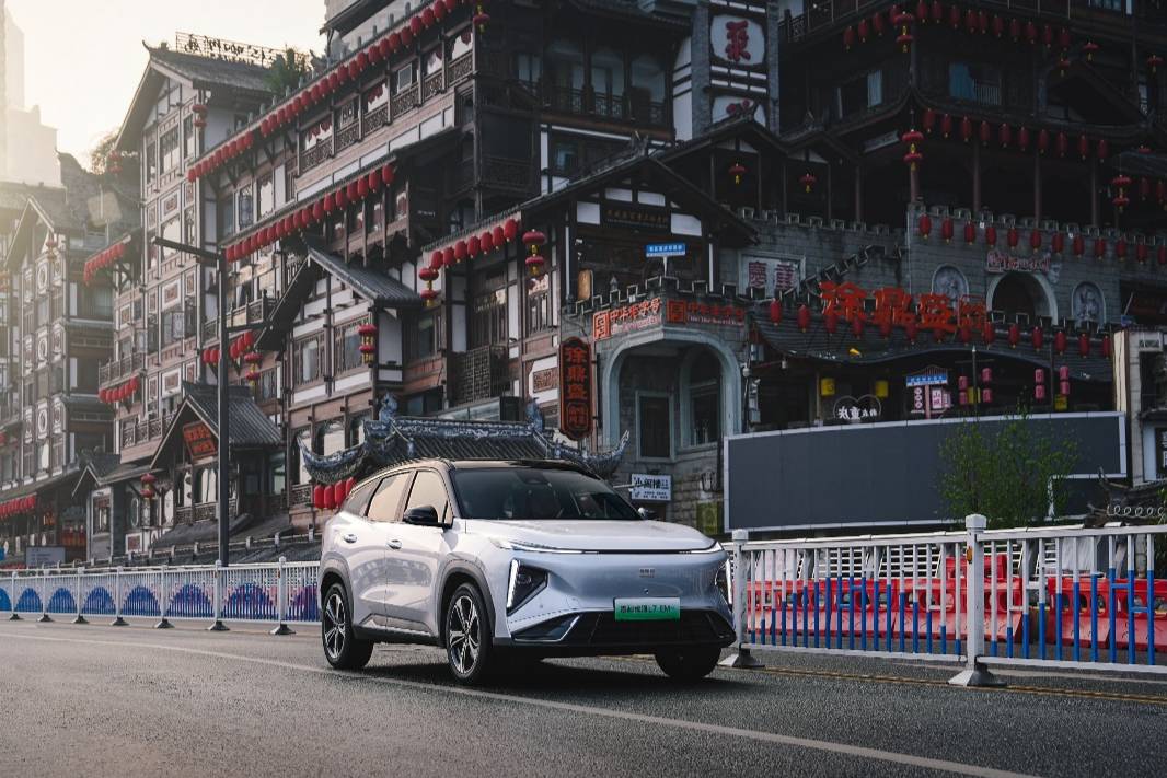 銀河L7EM-i車主實測:百公里油耗3.79L冬季暖風隨便開