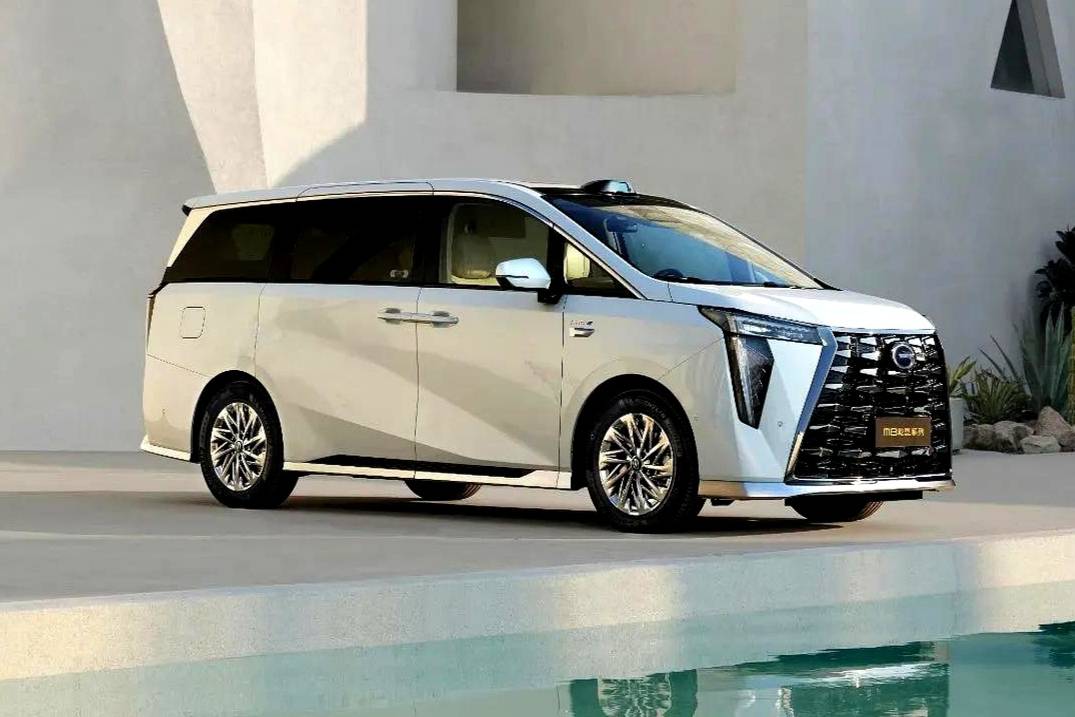 2025年新能源 MPV選購指南：5 款標桿車型深度解析