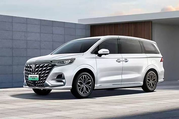 七座車MPV雙雄：榮威iMAX8 DMH與傳祺E8，誰合心意