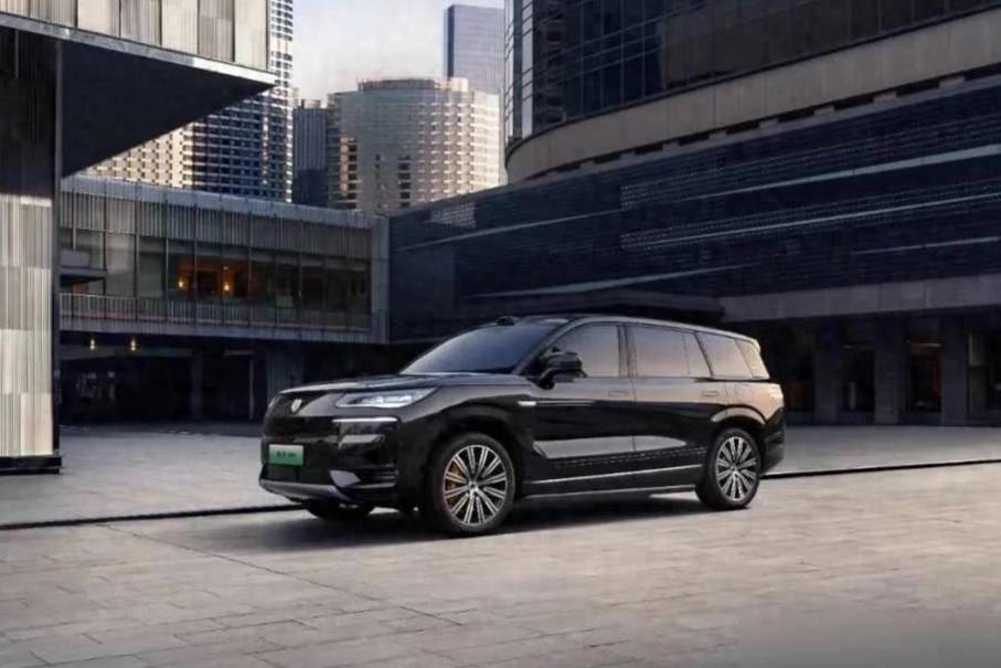 定位大型SUV，转弯半径比A00级小车灵活，腾势N9确实牛