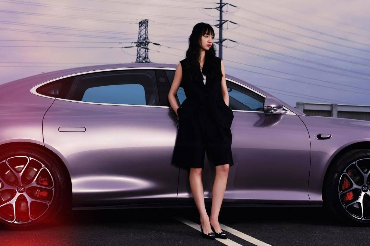 重新定义20万级智能轿车！智己L6上市高定颜值+跨代科技双杀