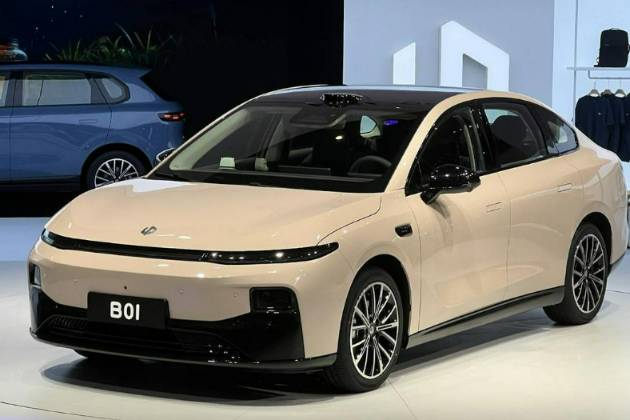 零跑B01锁定年轻用户,650km续航+激光雷达,给的是真多
