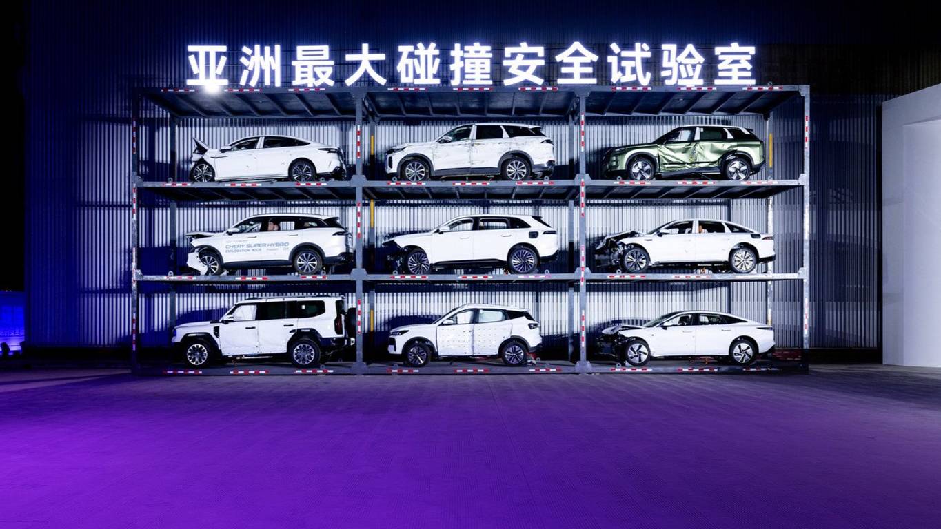 奇瑞用“真撞”給你相信它的理由