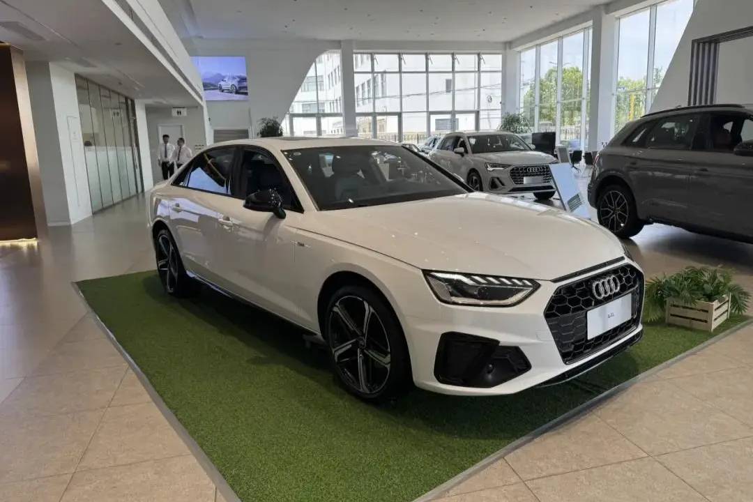 新车不到20万的奥迪A4L值得抄底吗？为此我去了趟4S店