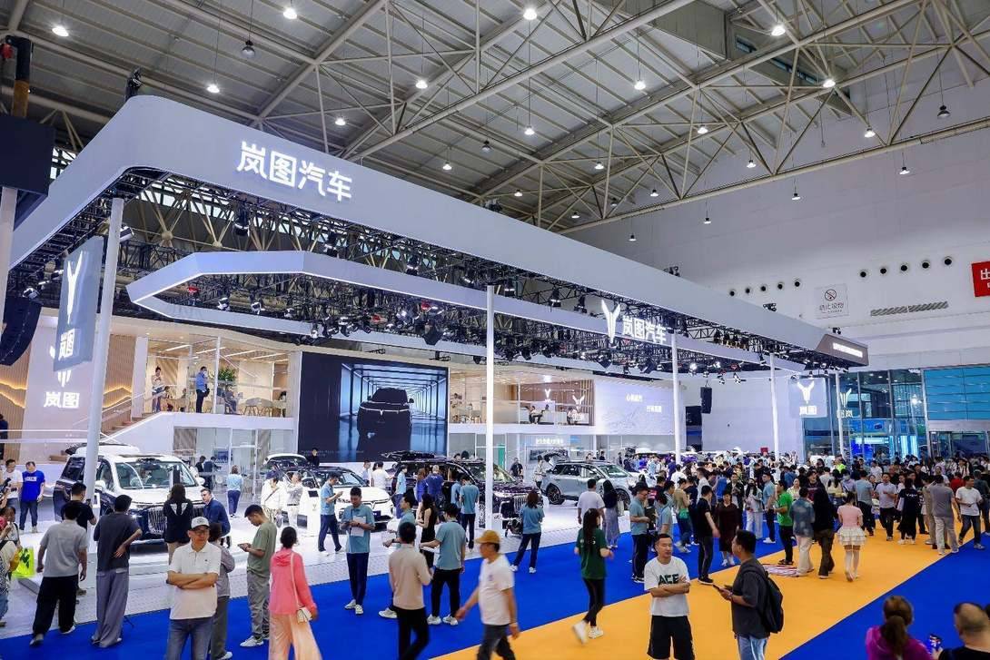 嵐圖FREE+武漢首秀！ 嵐圖汽車閃耀華中國際汽車展覽會