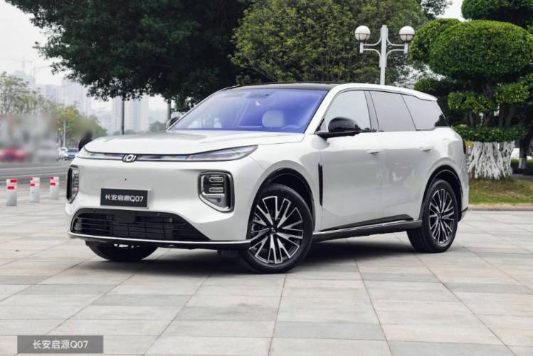 为全家选台顶配插混SUV：长安启源Q07还是比亚迪宋PLUS