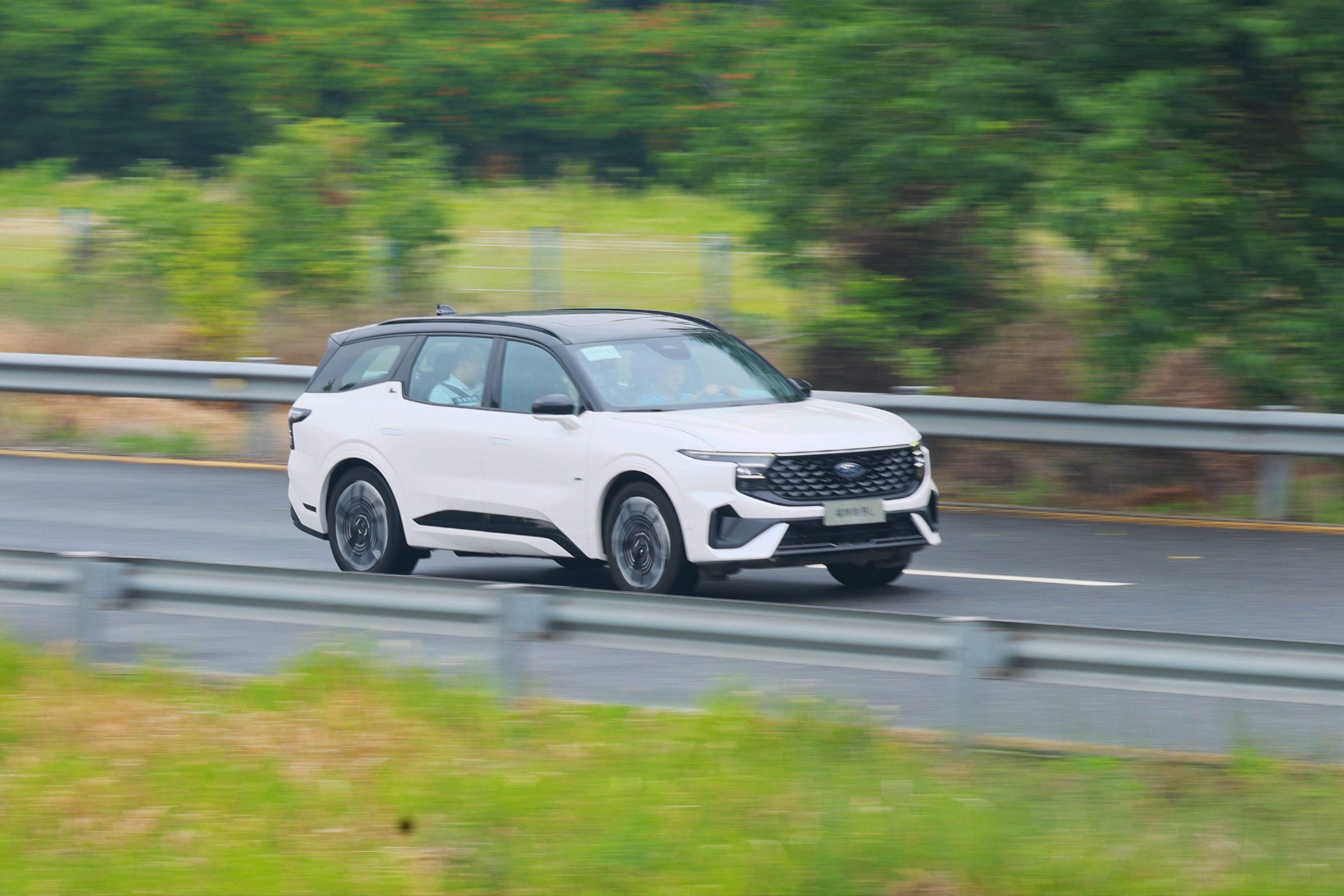 福特銳界L直播揭密10萬(wàn)公里車(chē)主真實(shí)用車(chē)成本