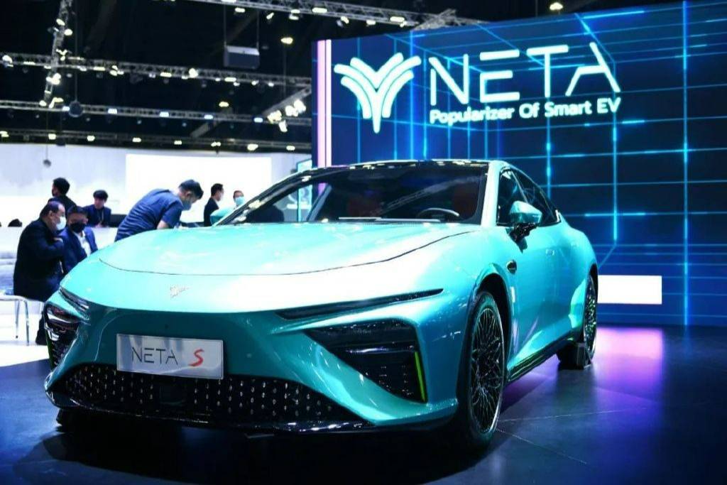 新能源汽車(chē)資本風(fēng)云再起：豐田或?qū)⑹召?gòu)哪吒？