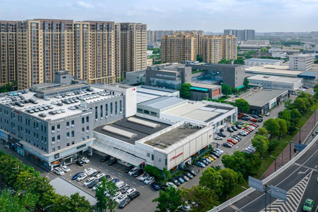 首屆三和汽車文化嘉年華：百余臺經典車邀您共賞汽車工業百年畫卷