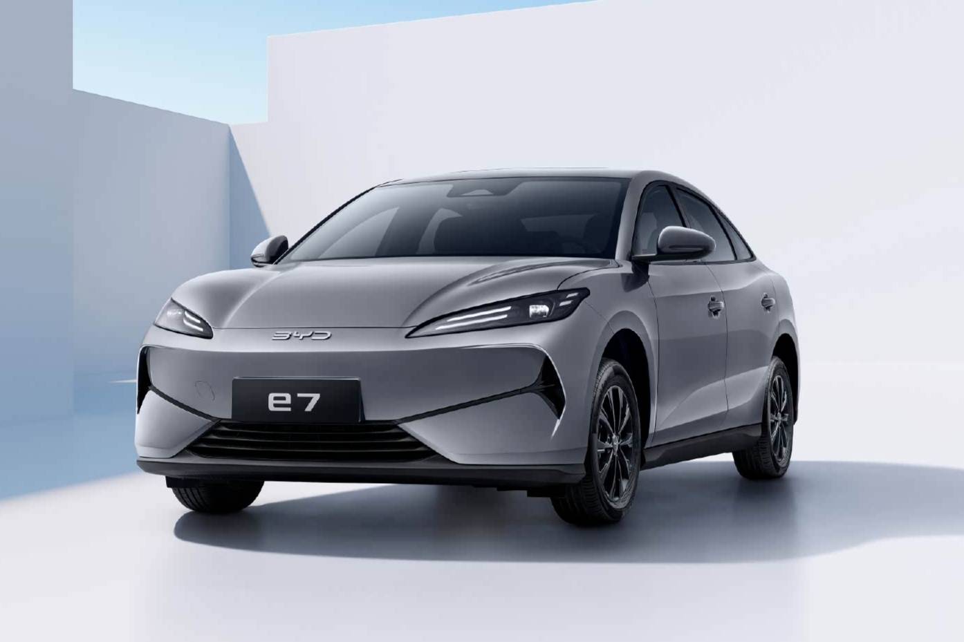 【E汽車】比亞迪e7正式上市