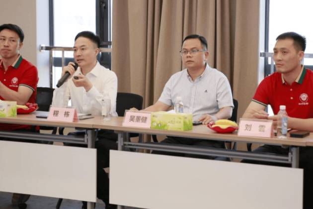 杭州市贛州商會(huì)醫(yī)療委蒞臨杭州邦爾骨科參觀交流