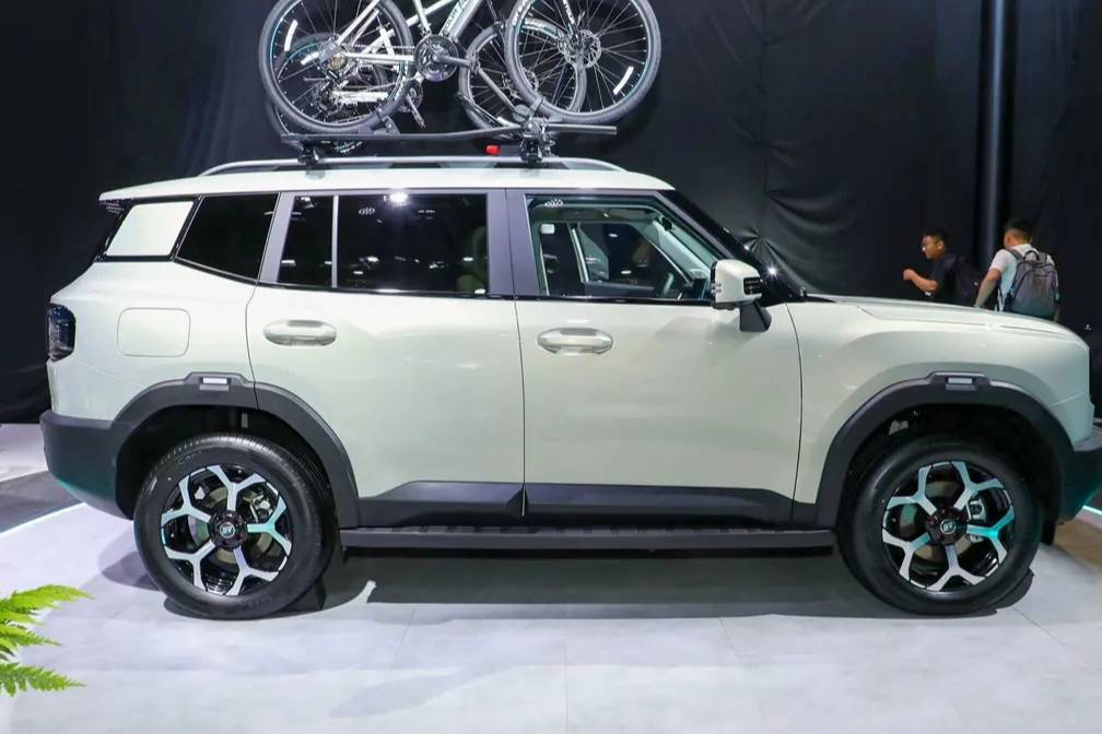 奇瑞新車來了，可選裝“冰箱”，定位緊湊型SUV