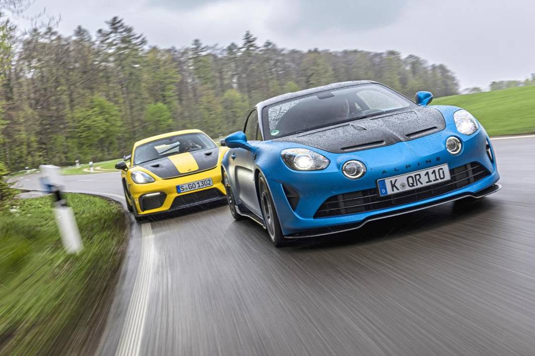 Alpine A110 R 和保時(shí)捷718 Cayman