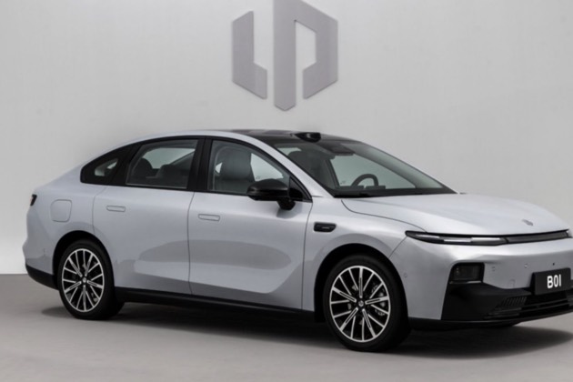 現車+權益給力，零跑C01入手時機到了？零跑B01值得等待？