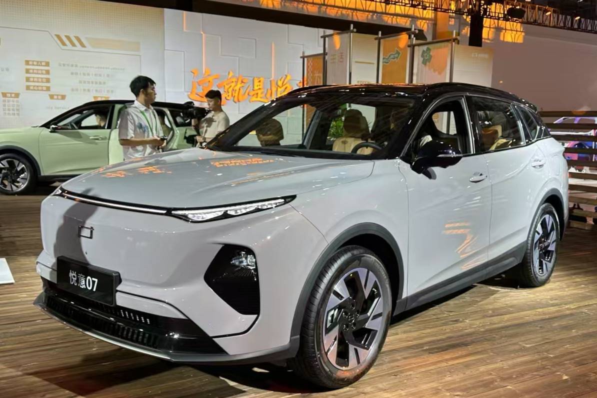 奔騰悅意07售9.88萬起 純電續航112km適合網約車