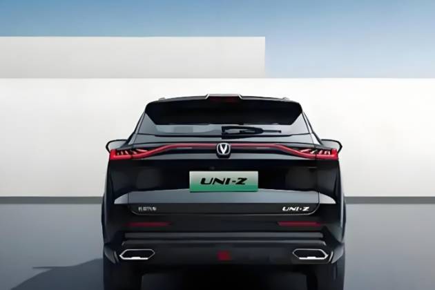 長安UNI-Z雙車上市，燃油與電動的雙刃劍，暗夜騎士來襲！