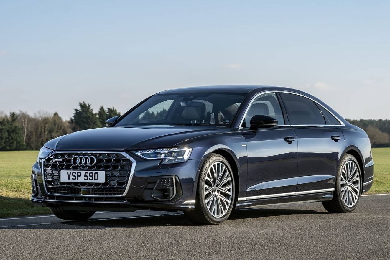 3.0T的奧迪A6L和2.0T的奧迪A8L，選哪個(gè)好呢？