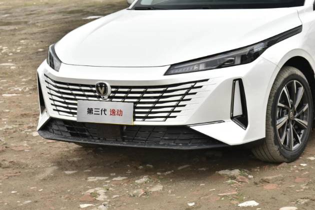 想買家用轎車，長安逸動和日產軒逸誰更值得入手？