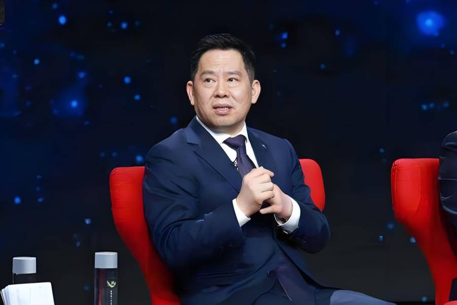 國資股東動議，罷免哪吒CEO