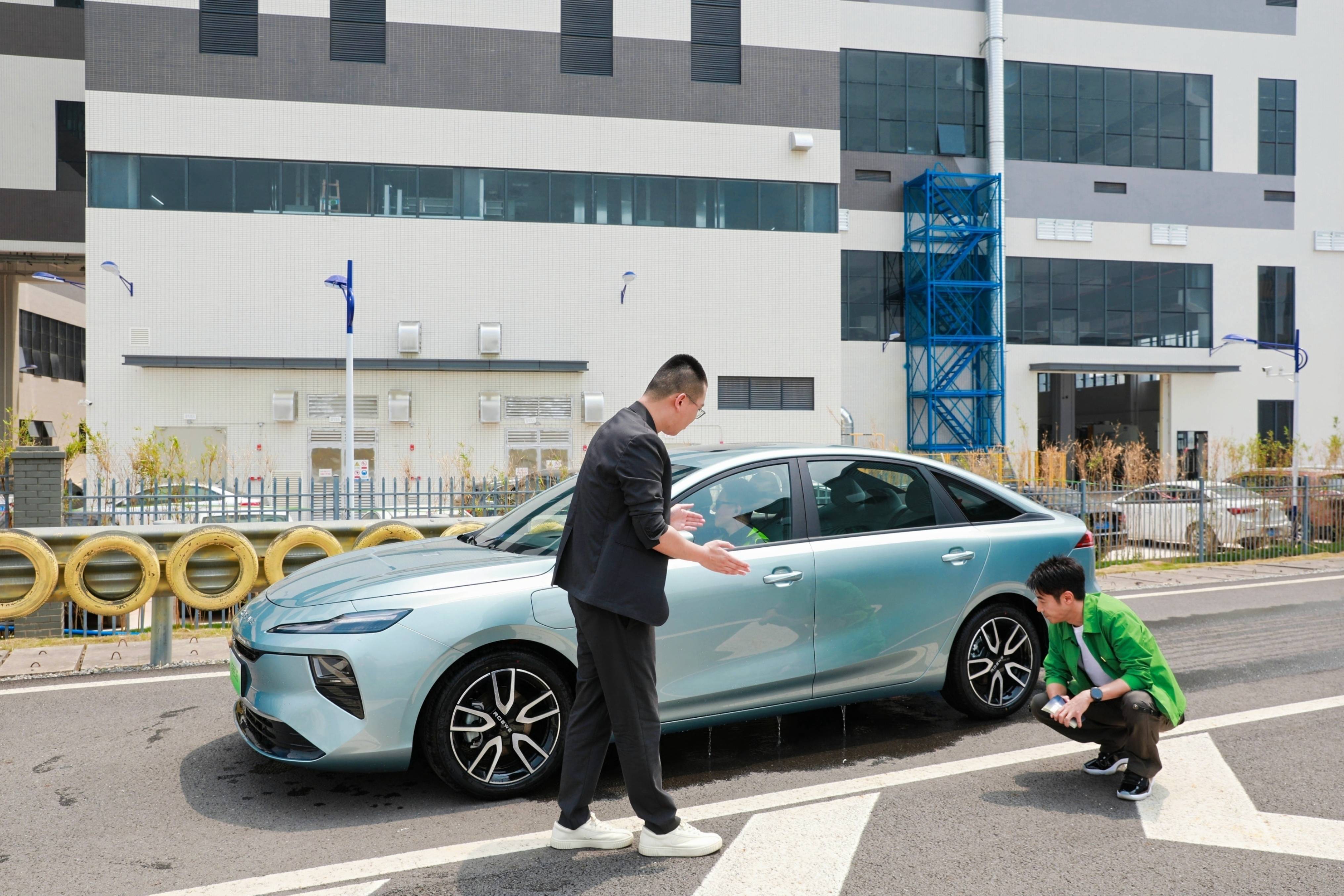 10萬左右轎車：榮威純電D6顛覆市場格局的“全能卷王”