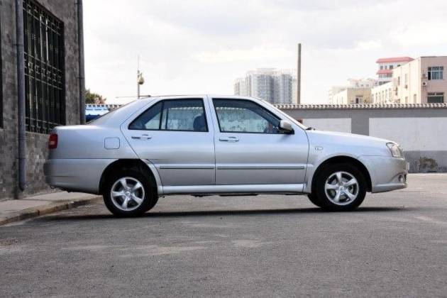 旗云 2：實(shí)用之選的經(jīng)濟(jì)型轎車?