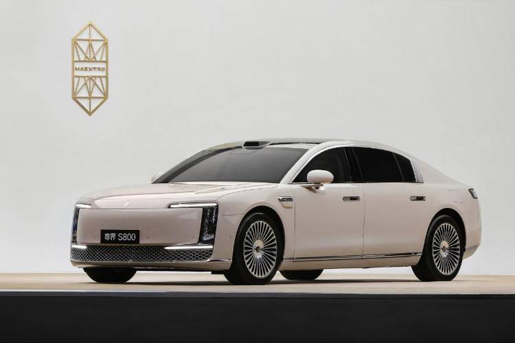 70.8萬元起！尊界S800能讓“邁巴赫們”緊張嗎？
