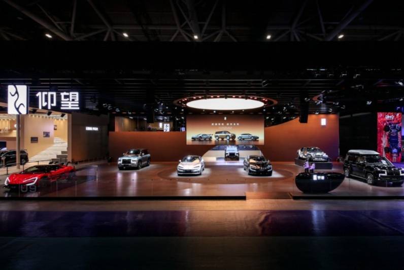 粵港澳車展仰望全車系亮相，U8L全新車色首發(fā)