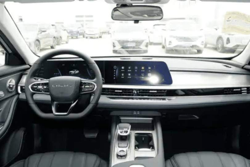 奇瑞風云 A8 新增車型上市！共推出 3 款車型