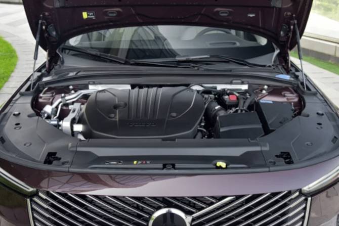 新款沃爾沃 S90 上市！共推出 7 款車型，是你的菜嗎？