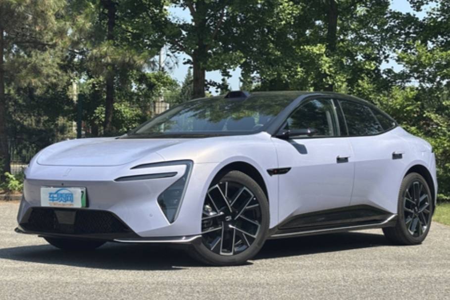 2025款阿維塔06增程版新車商品性評價