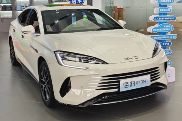 15萬預算，領克07 EM-P和海豹07 DM-i該怎么選？