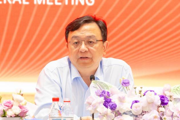 王傳福哽咽回應(yīng)：不拉踩同行是比亞迪的企業(yè)原則