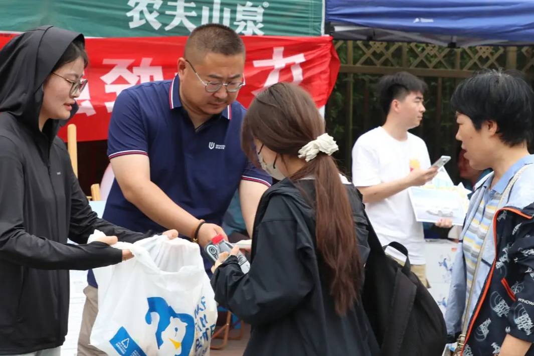 創(chuàng)維汽車高考助力，為夢想全力“續(xù)航”