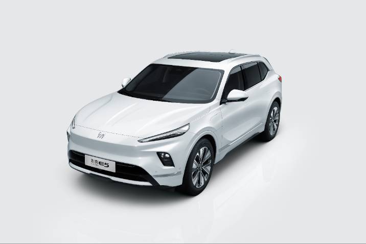 思域推終版、速騰換代，2025年燃油車來到了十字路口？
