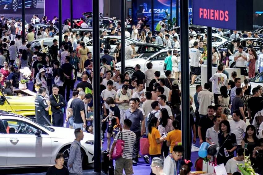重慶論壇，怎么就成了相互開炮的罵戰(zhàn)？