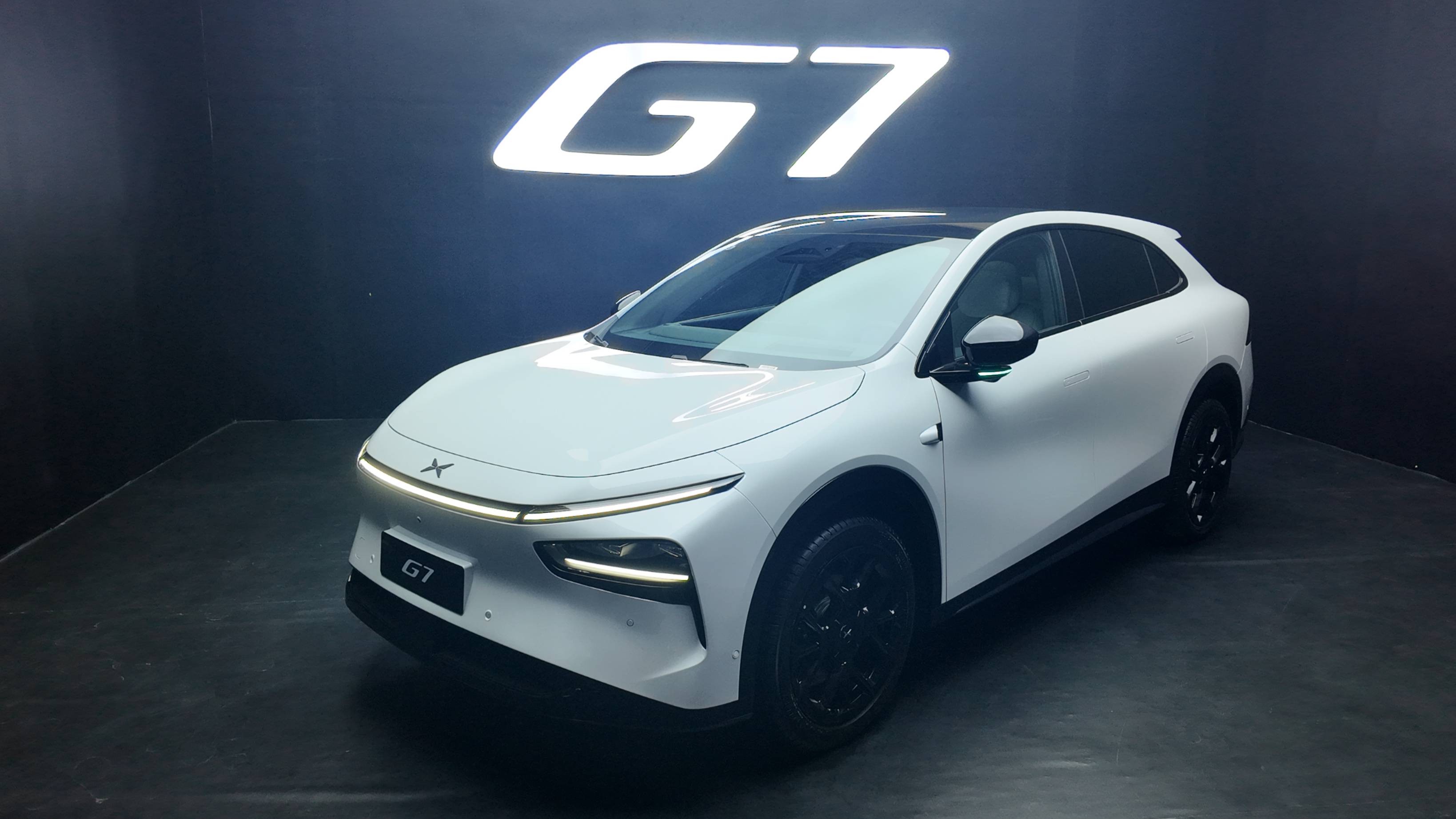 小鵬G7搶先體驗：實車比圖片好看十倍！