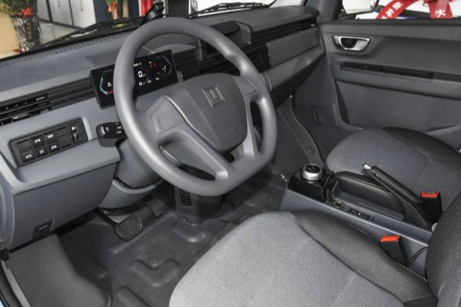 跑運輸別瞎選車，遠程V6E對比大拿V1貨運版，誰更懂賺錢？