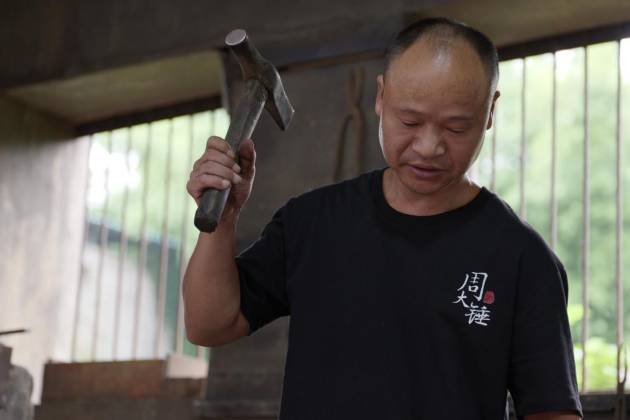 不是象征意義，領(lǐng)克08EM-P的防撞梁真的能打造一把千層鋼刀